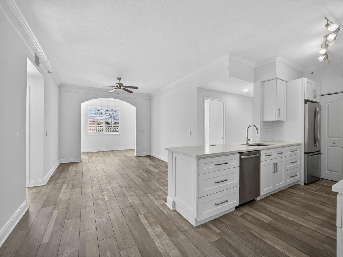 MLS #RX-11138581 image #0