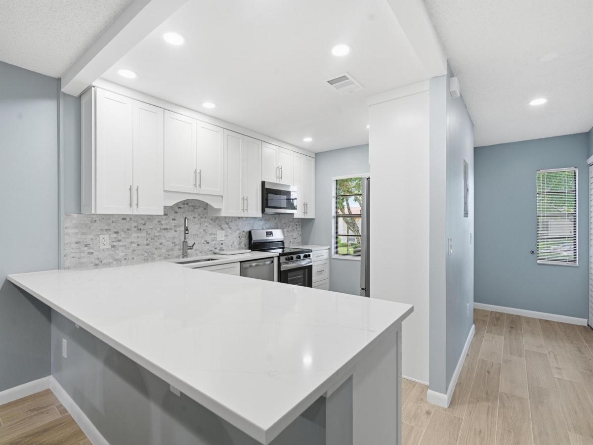 MLS #RX-11138823 image #0