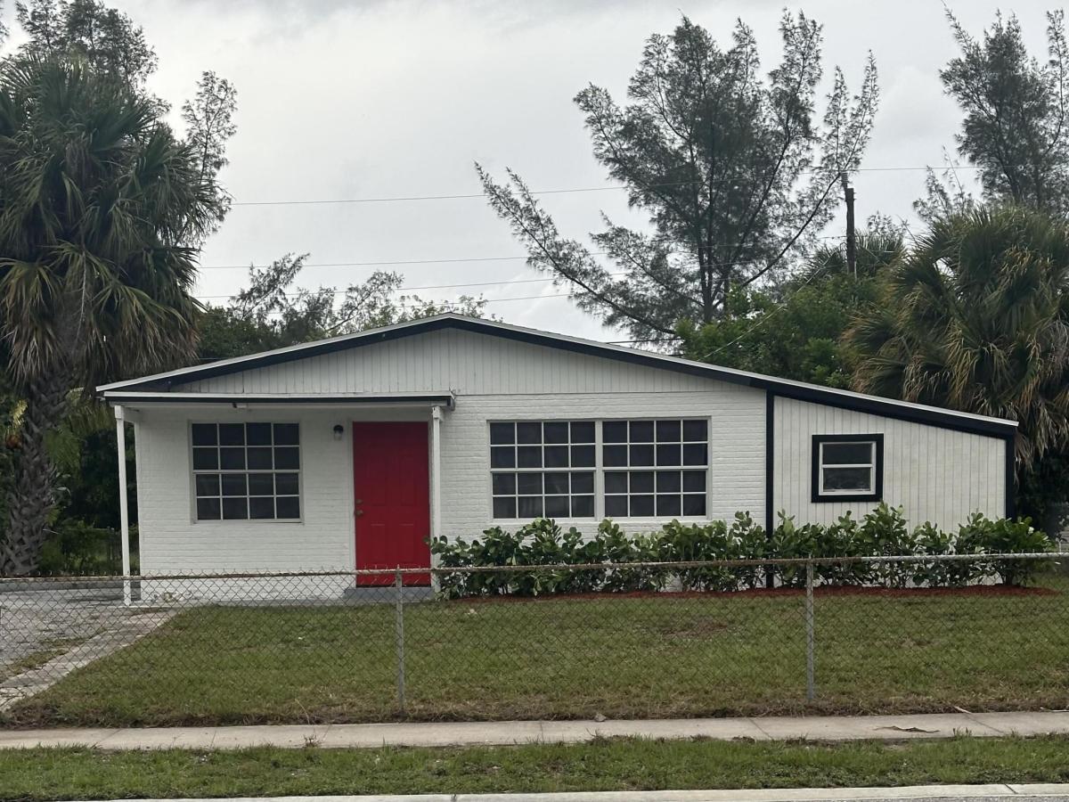 MLS #RX-11139047 image #0