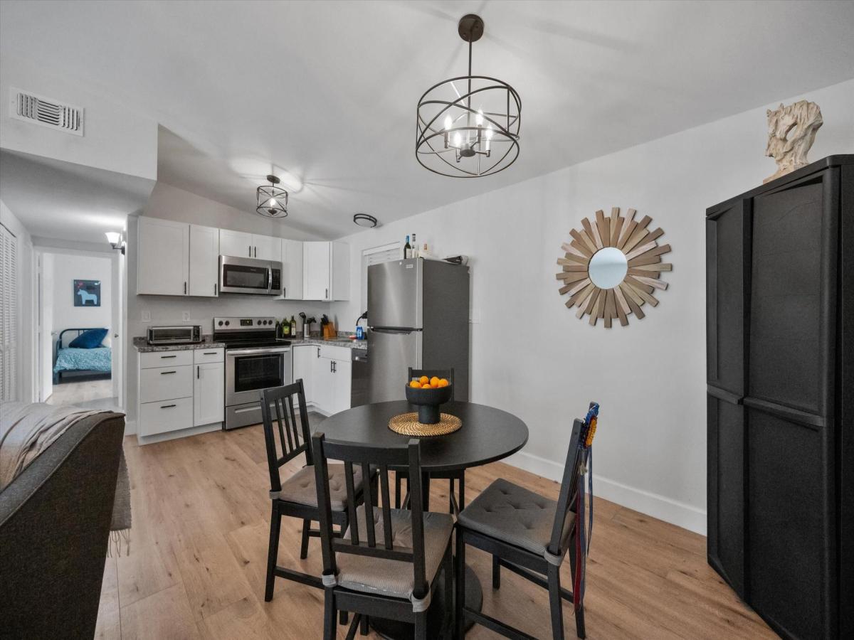 MLS #RX-11139111 image #0