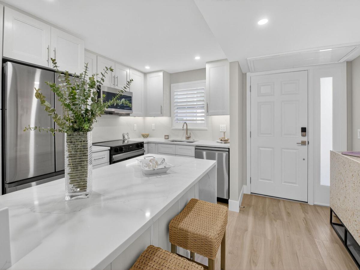 MLS #RX-11139301 image #0