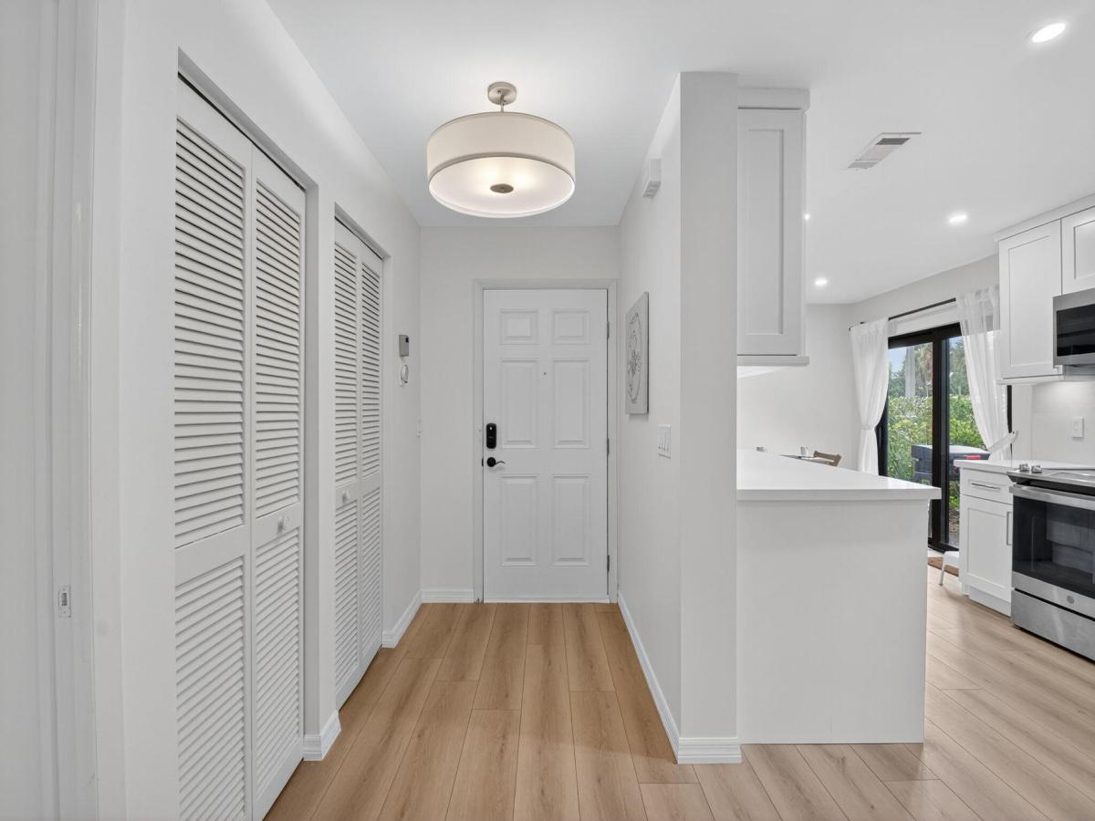 MLS #RX-11139405 image #0