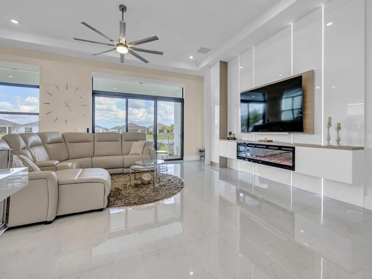 MLS #RX-11139675 image #0