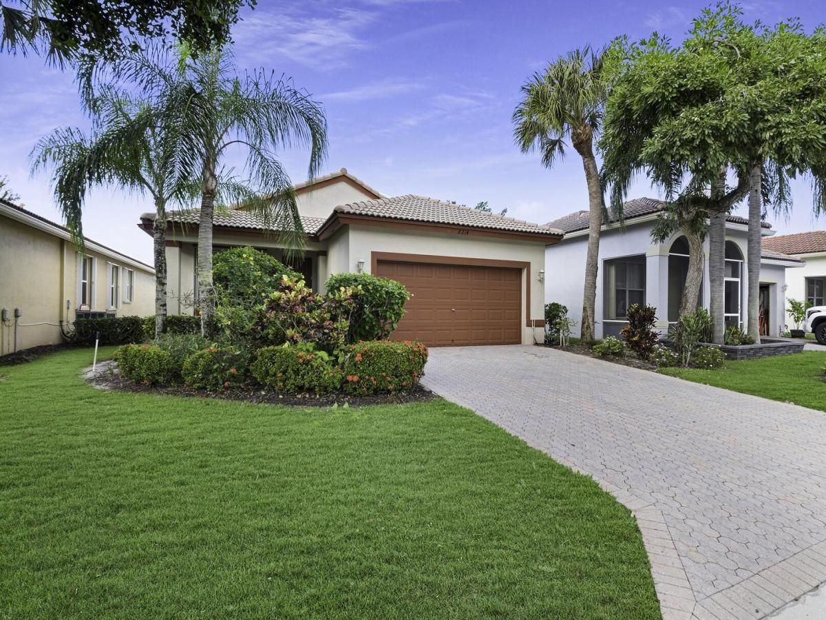 MLS #RX-11139871 image #0