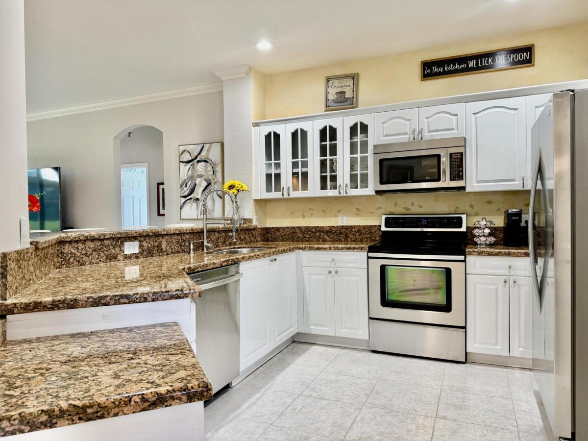 MLS #RX-11140024 image #0