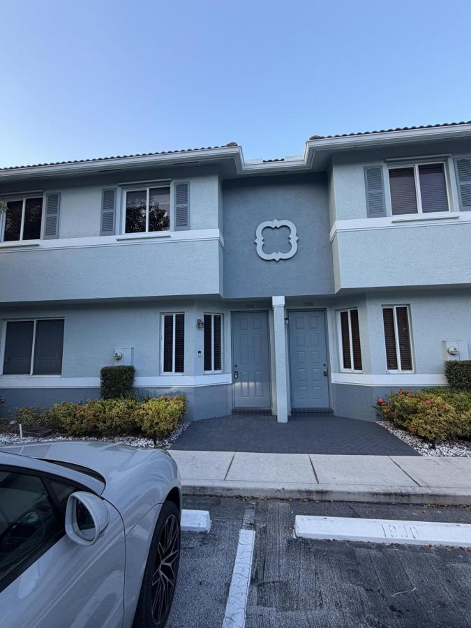 MLS #RX-11140199 image #0