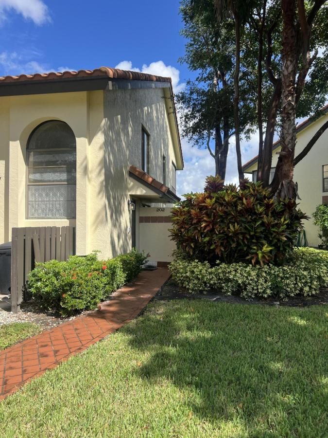 MLS #RX-11140606 image #0