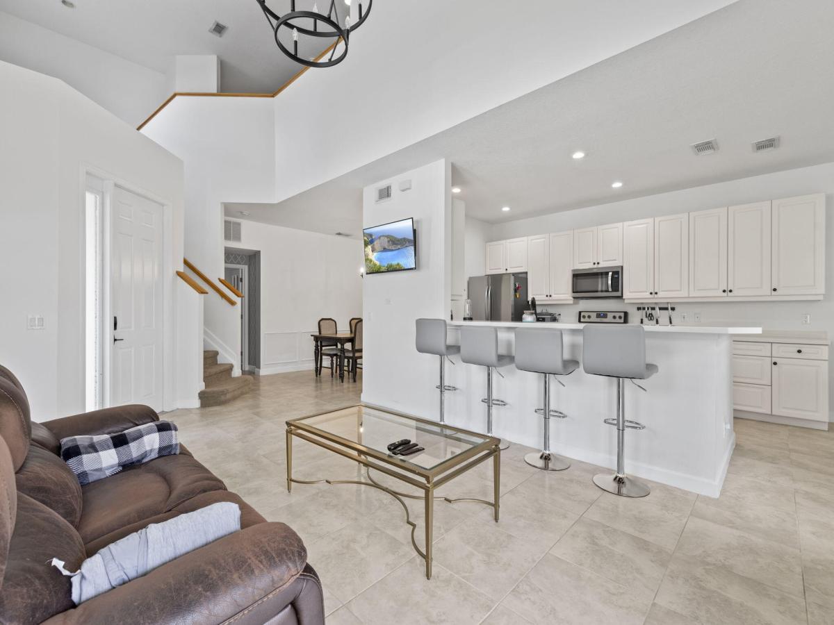 MLS #RX-11140607 image #0