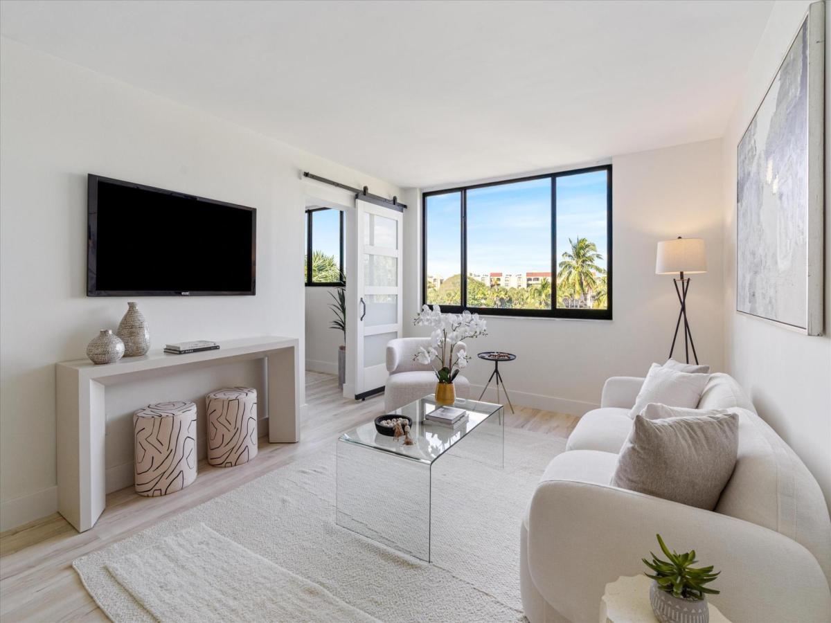 MLS #RX-11075298 image #0