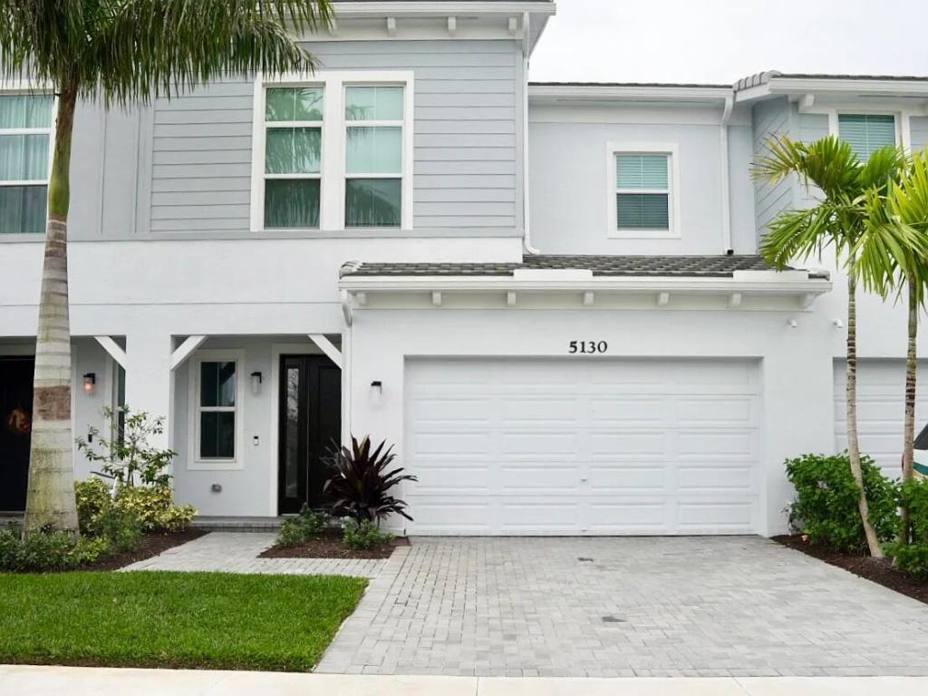 MLS #RX-11140819 image #0