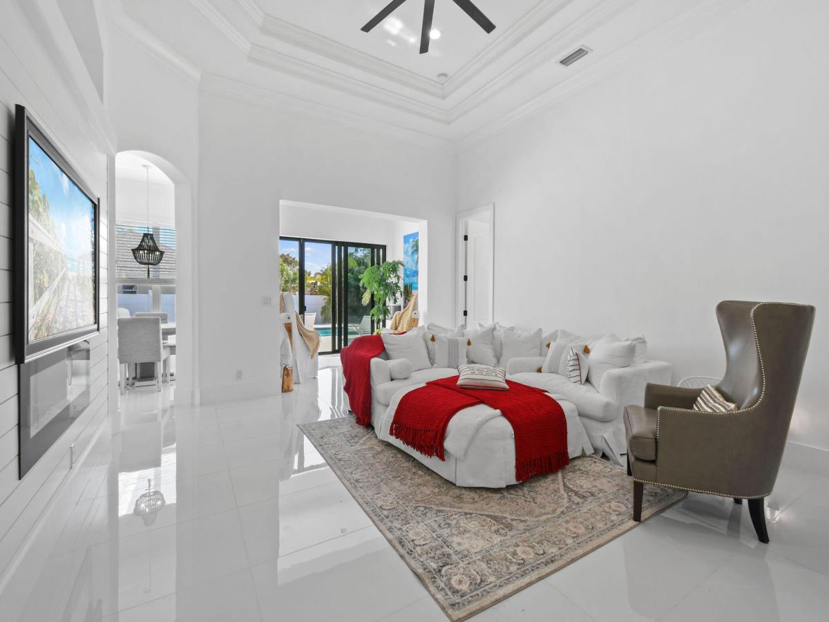 MLS #RX-11140840 image #0