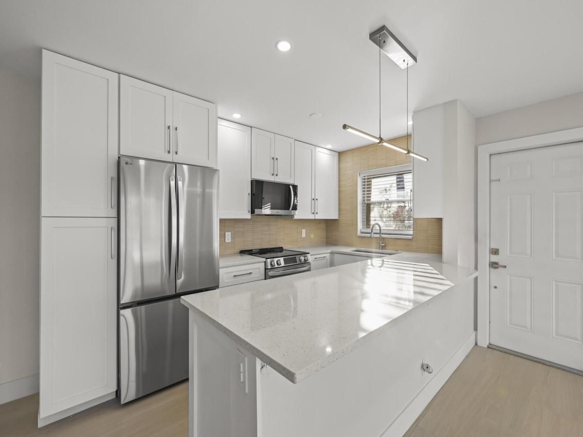 MLS #RX-11140970 image #0