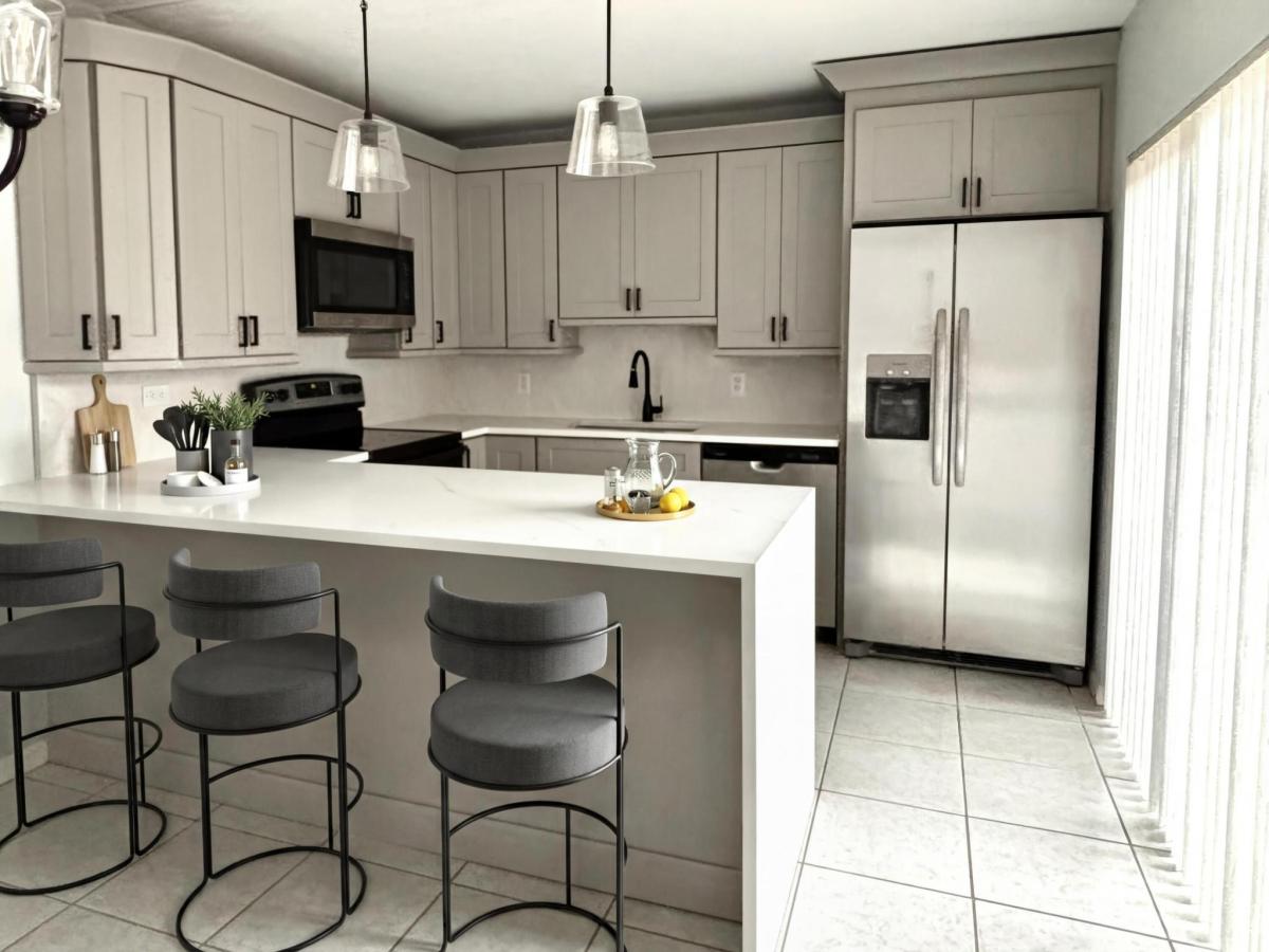 MLS #RX-11141161 image #0