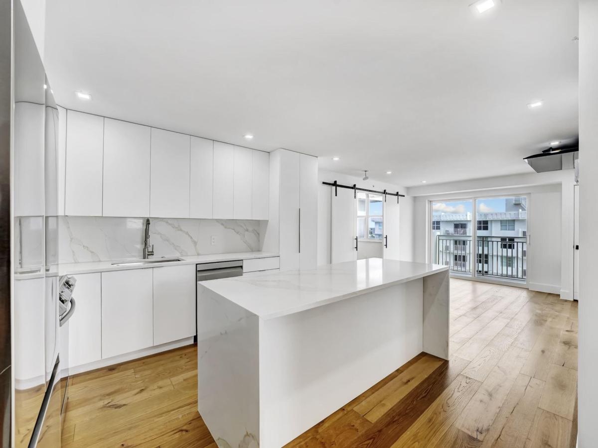 MLS #RX-11141231 image #0