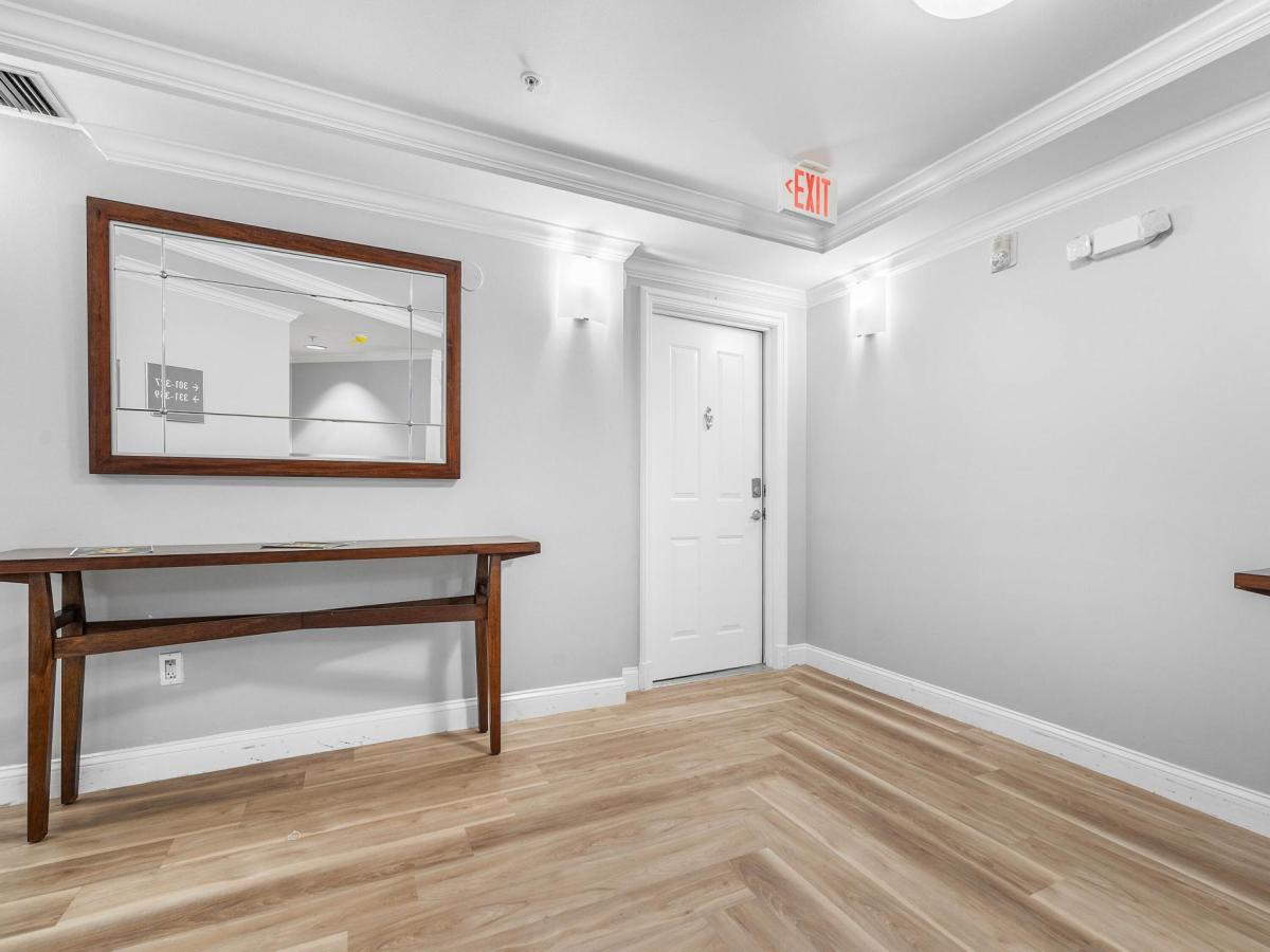 MLS #RX-11141402 image #0