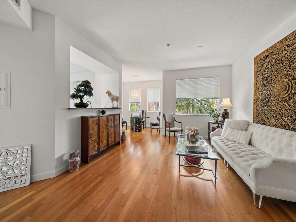 MLS #RX-11141682 image #0