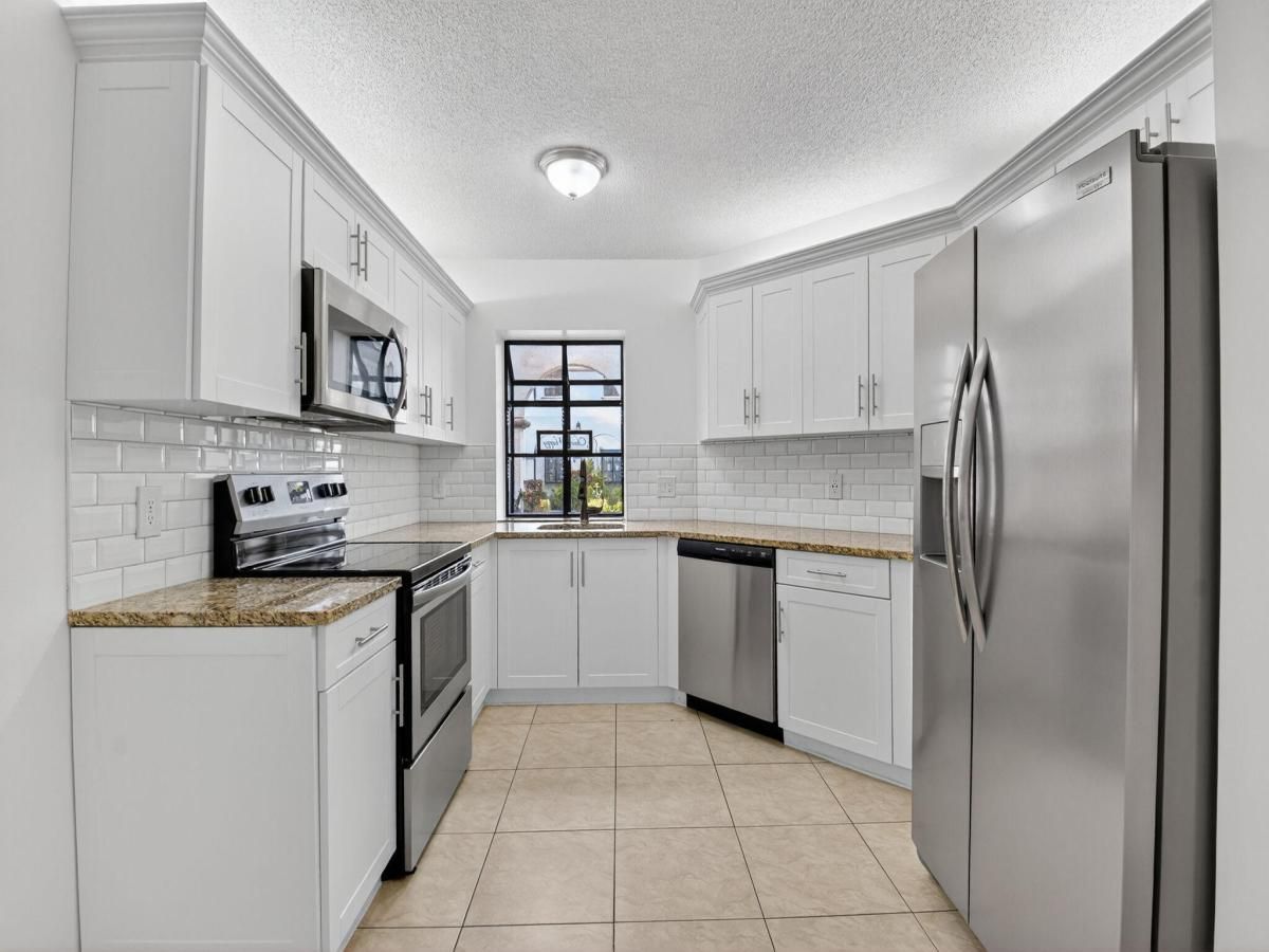 MLS #RX-11141879 image #0