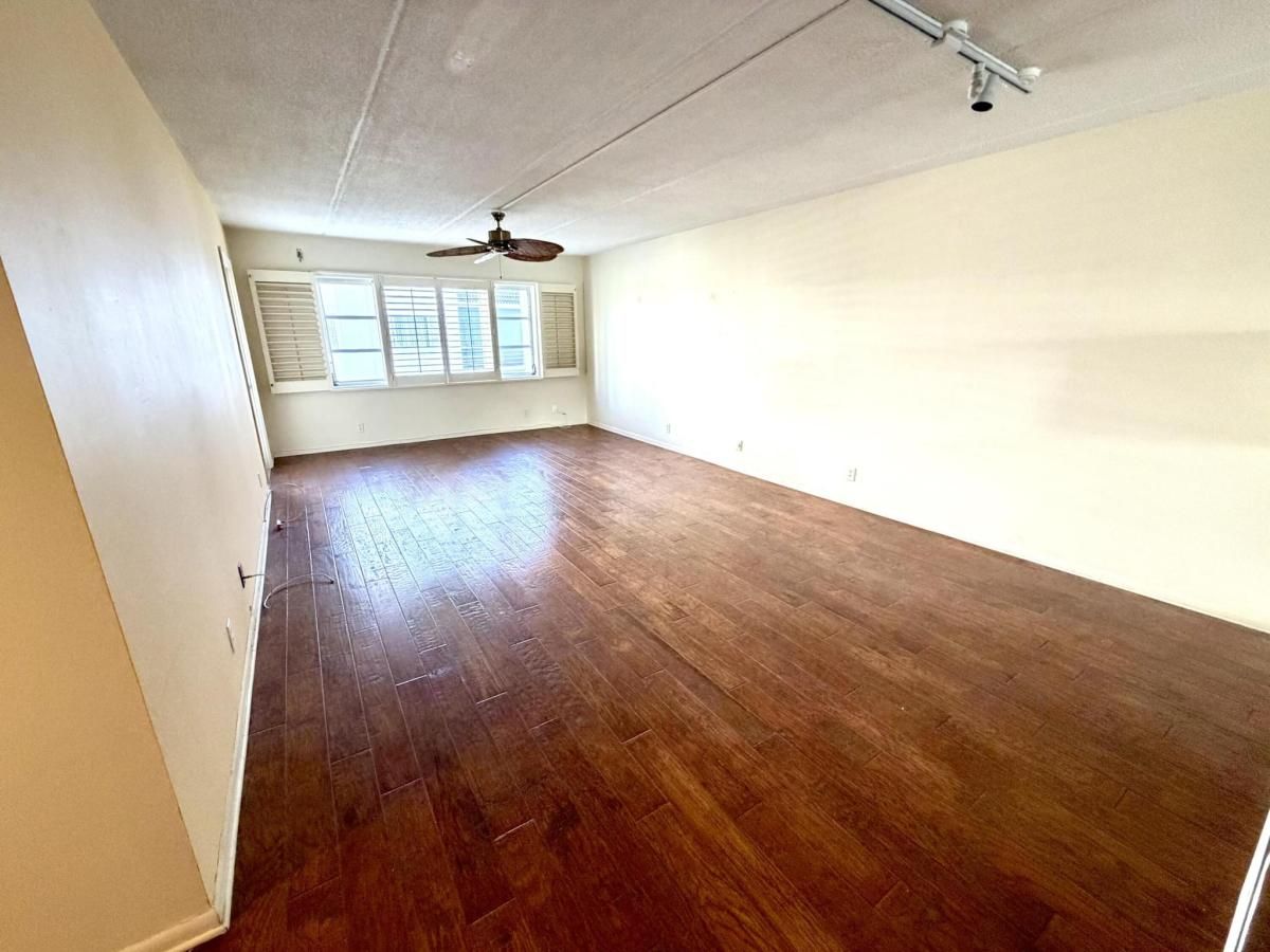 MLS #RX-11141993 image #0