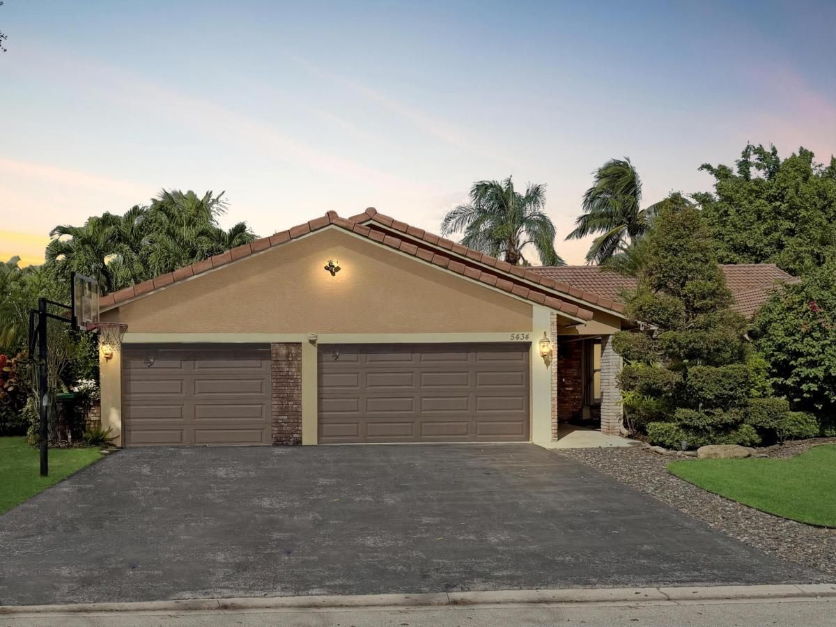 MLS #RX-11142001 image #0