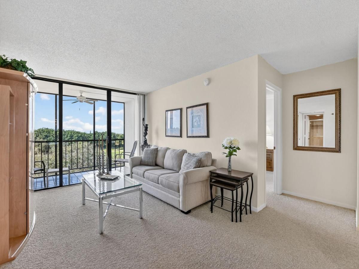 MLS #RX-11142097 image #0