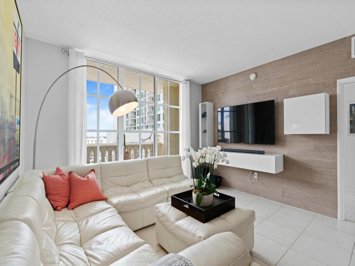 MLS #RX-11105484 image #0