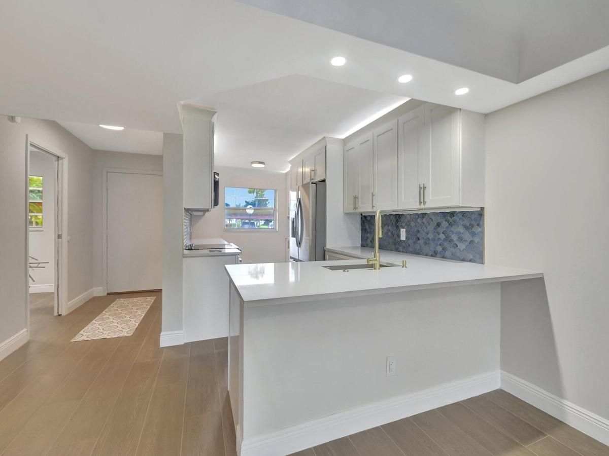 MLS #RX-11142604 image #0