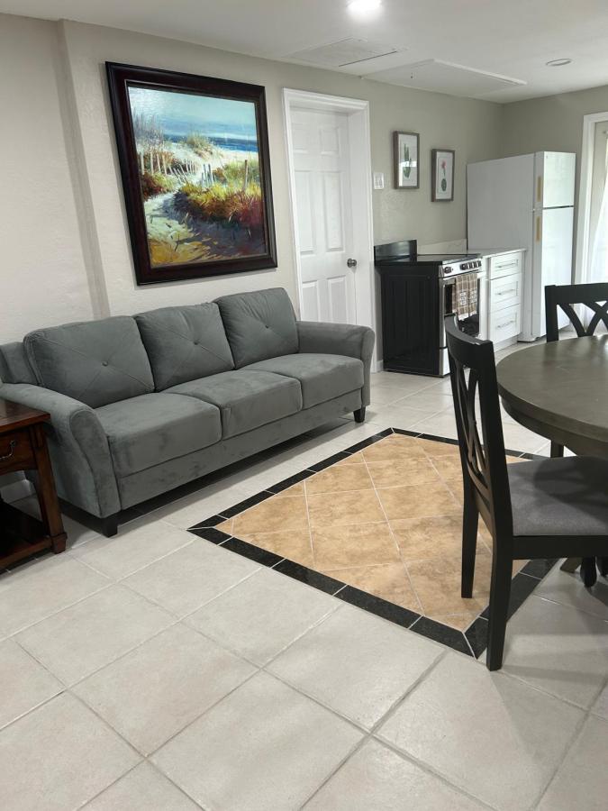 MLS #RX-11142869 image #0