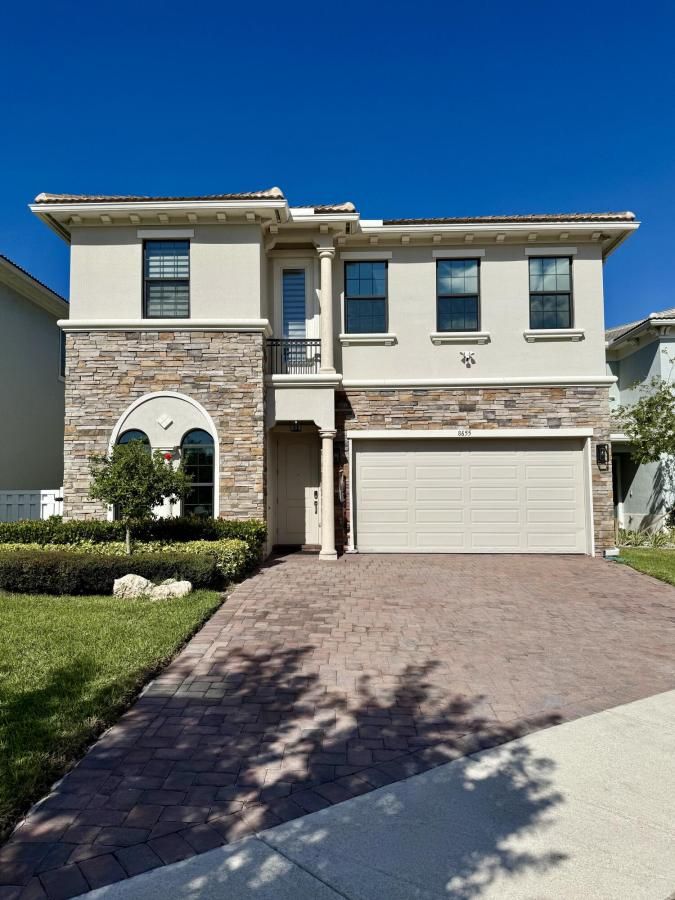 MLS #RX-11143599 image #0