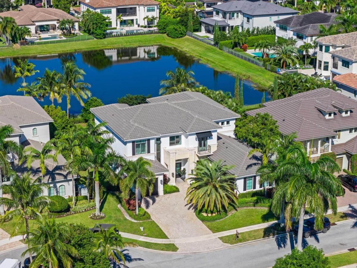 MLS #RX-11143923 image #0