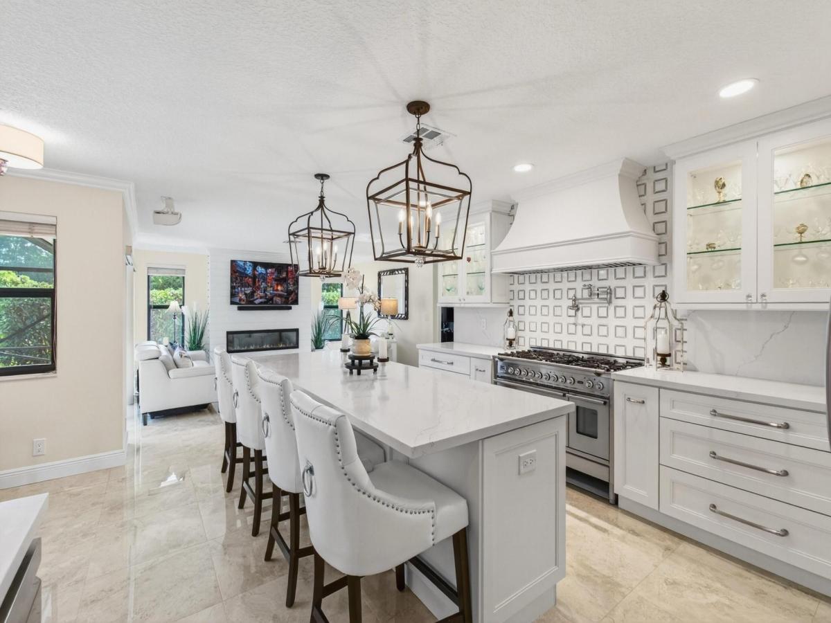 MLS #RX-11144140 image #0