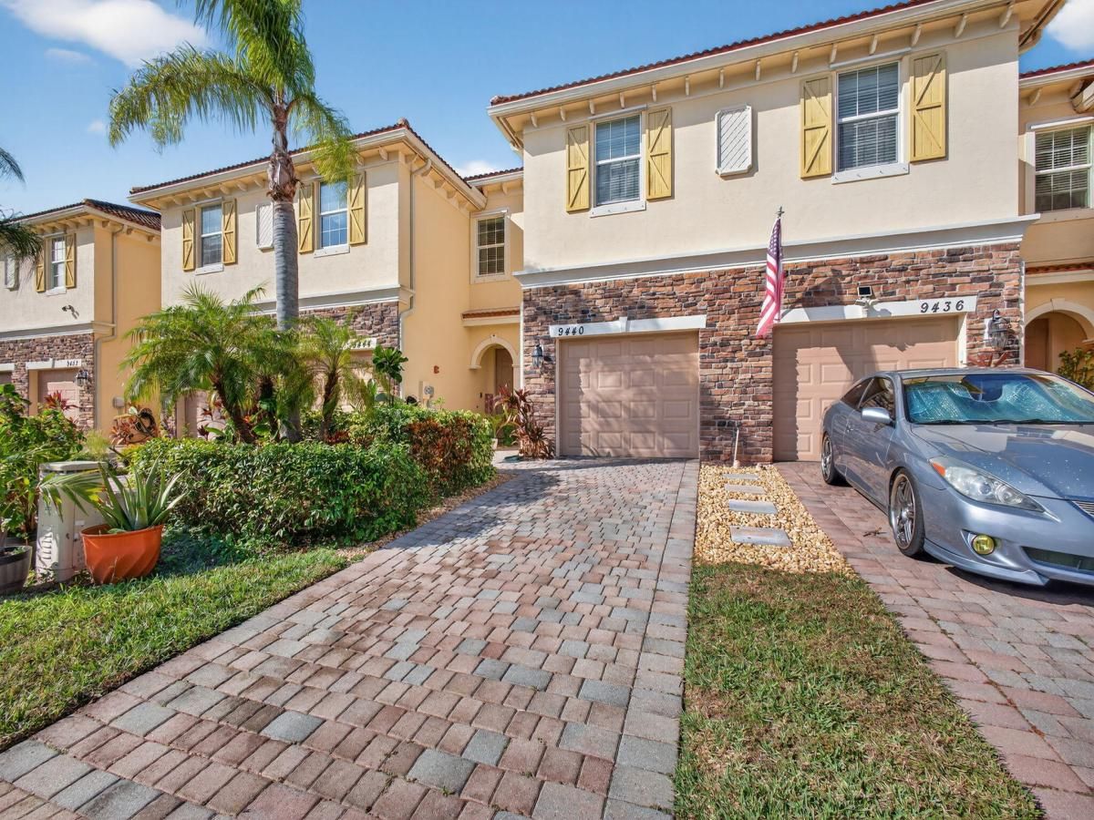 MLS #RX-11144311 image #0