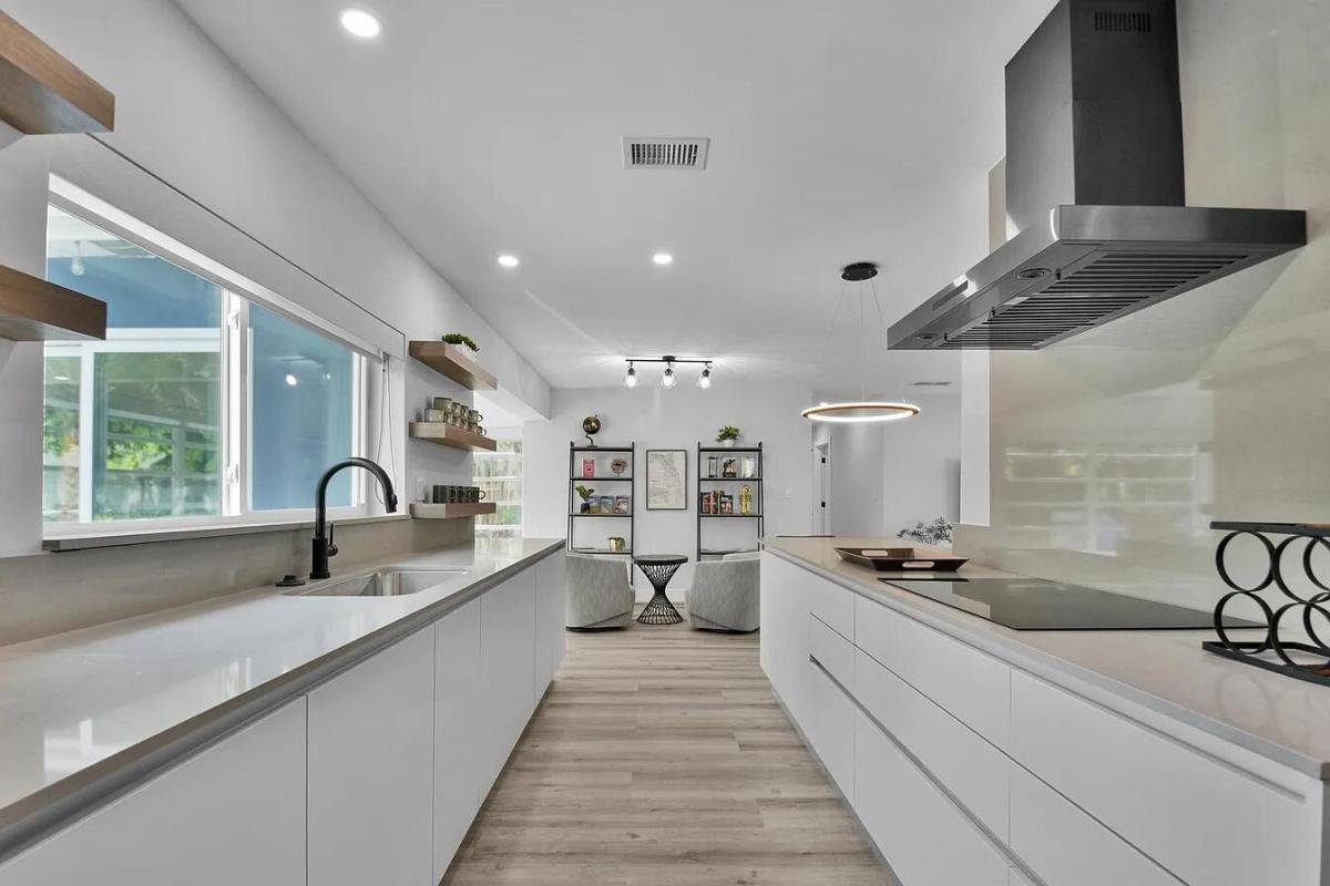 MLS #RX-11144389 image #0