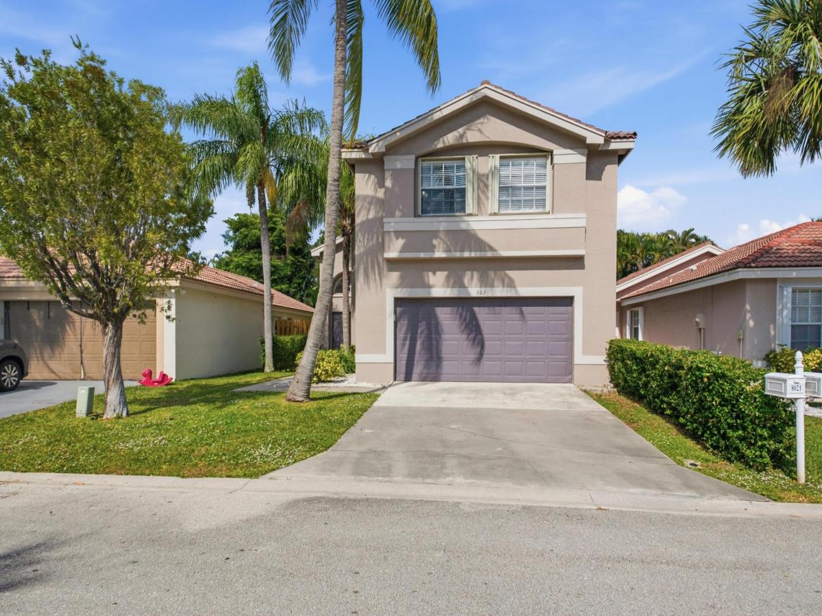 MLS #RX-11144618 image #0