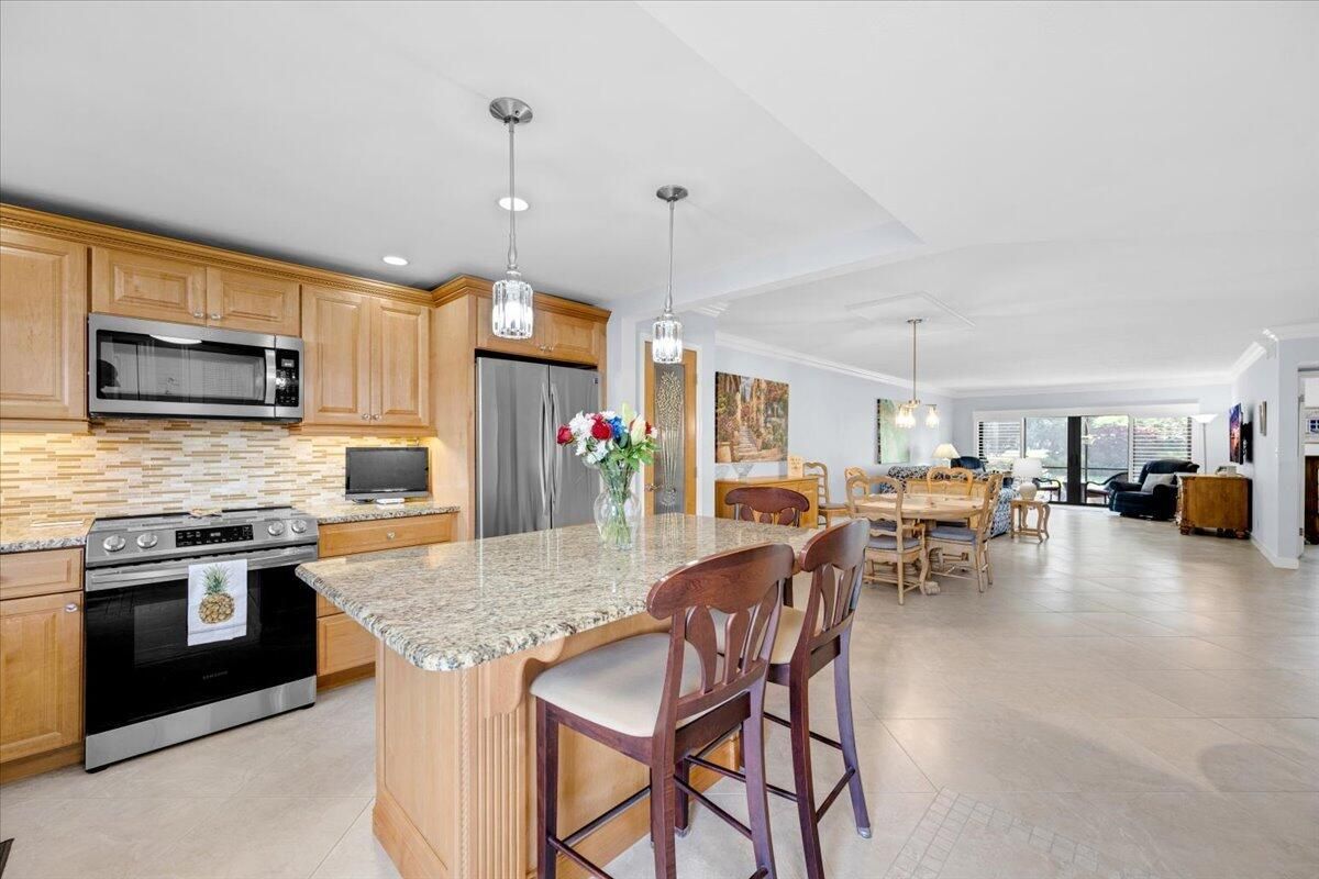 MLS #RX-11081606 image #0