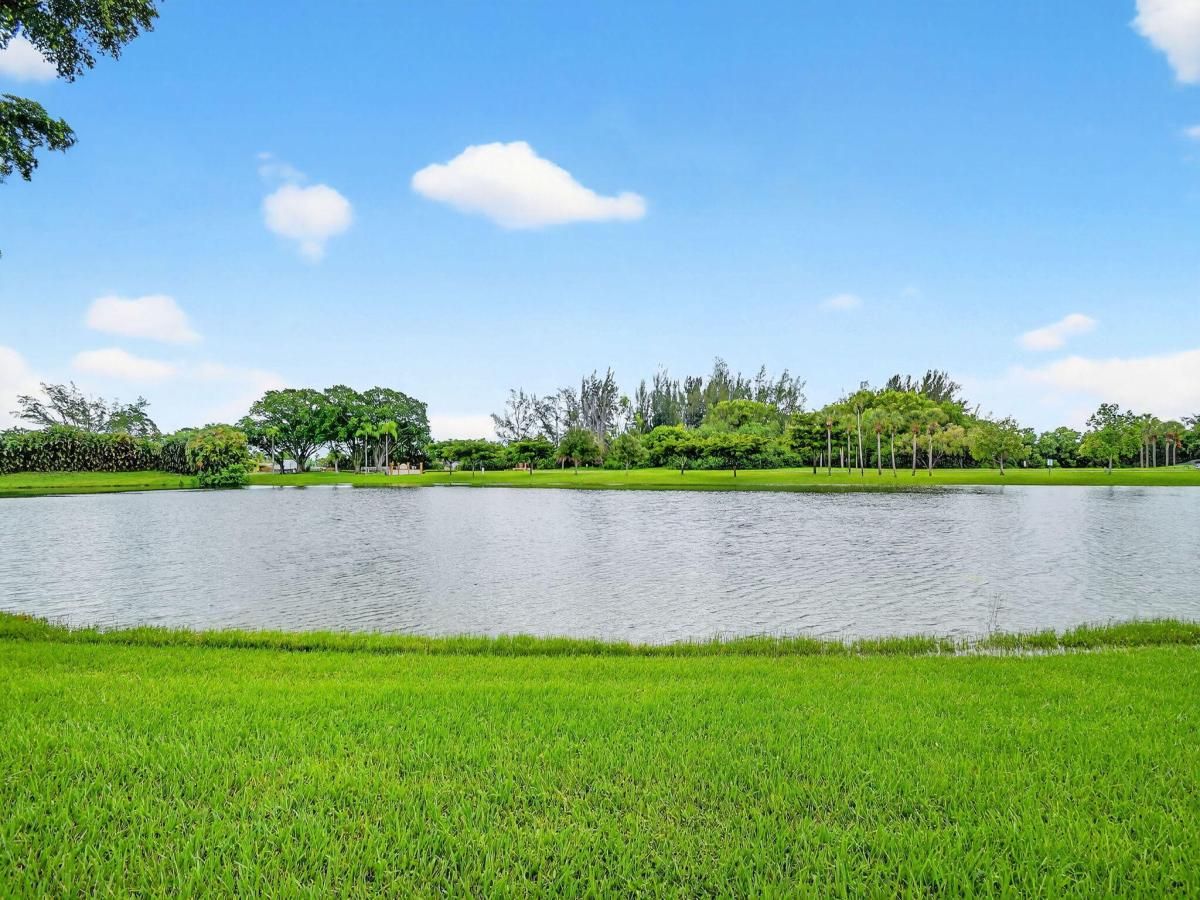 MLS #RX-11145197 image #0