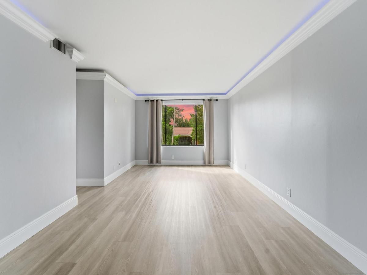 MLS #RX-11145324 image #0