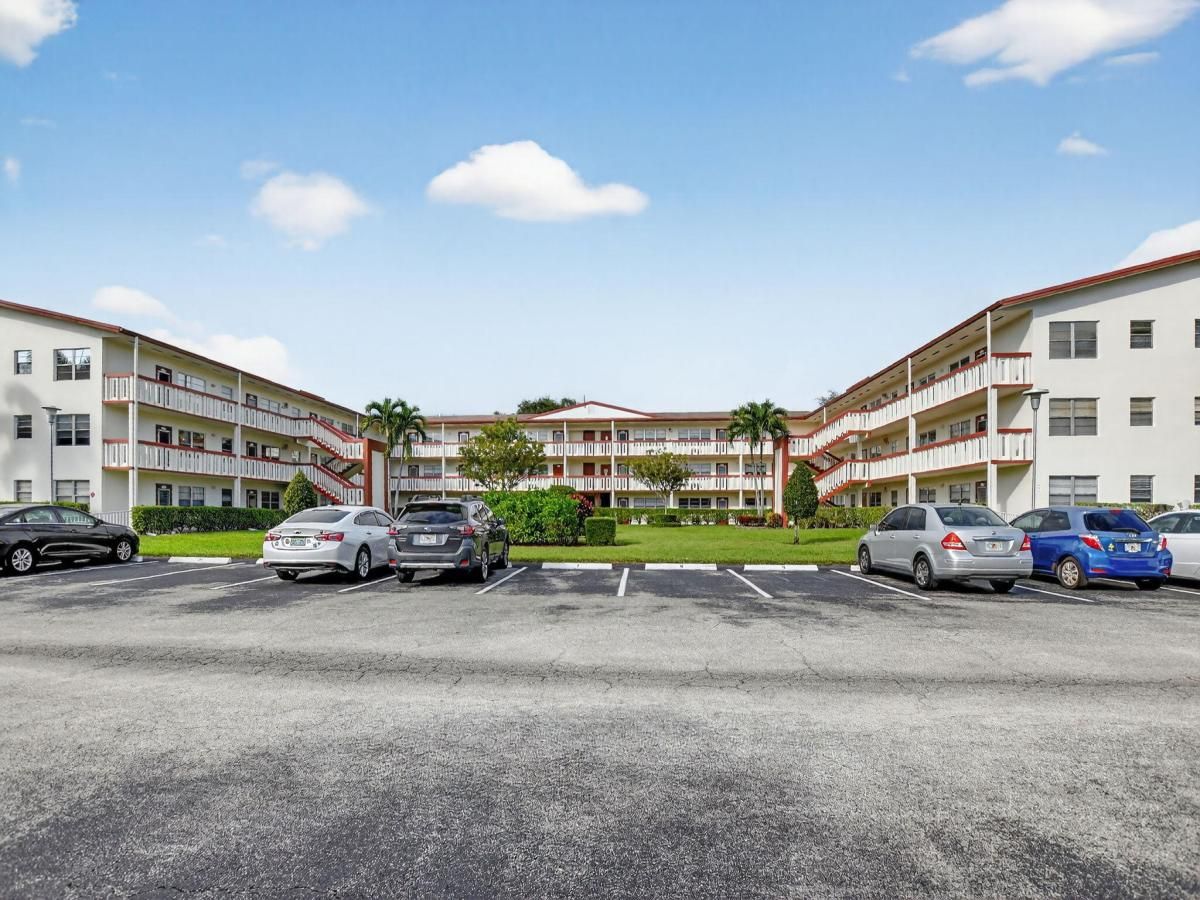 MLS #RX-11145436 image #0