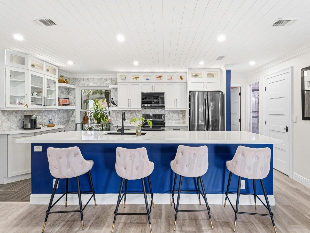 MLS #RX-11146044 image #0