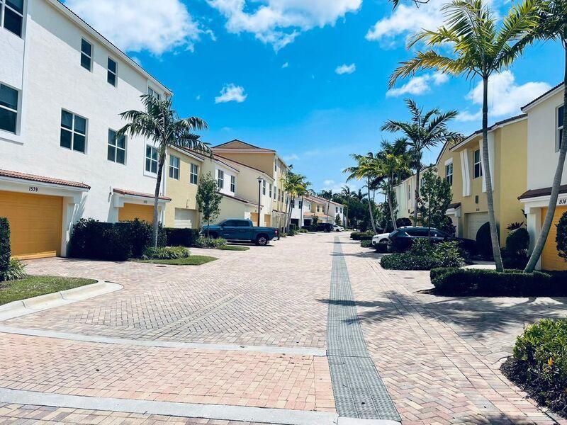 MLS #RX-11146939 image #0