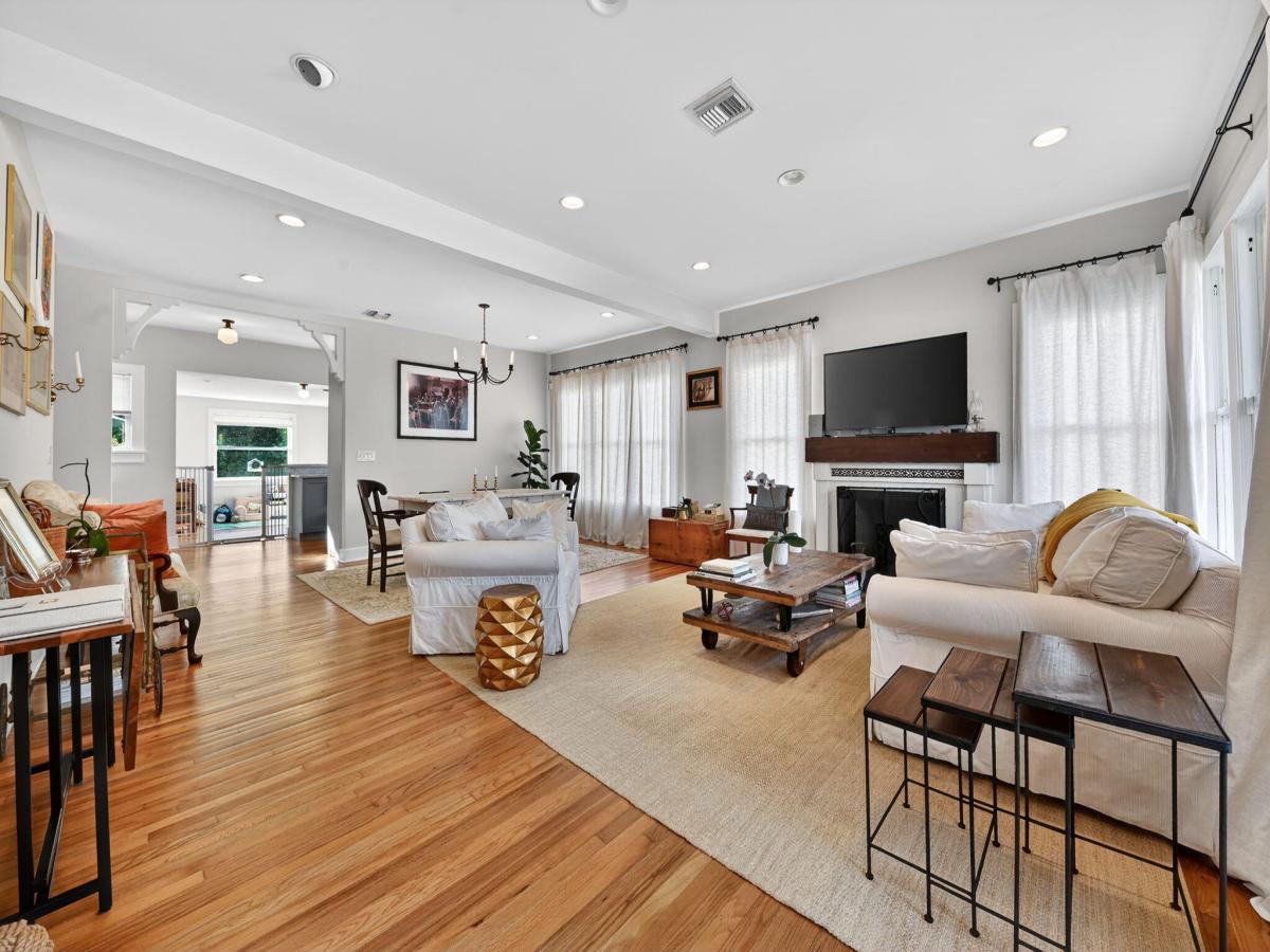 MLS #RX-11147155 image #0