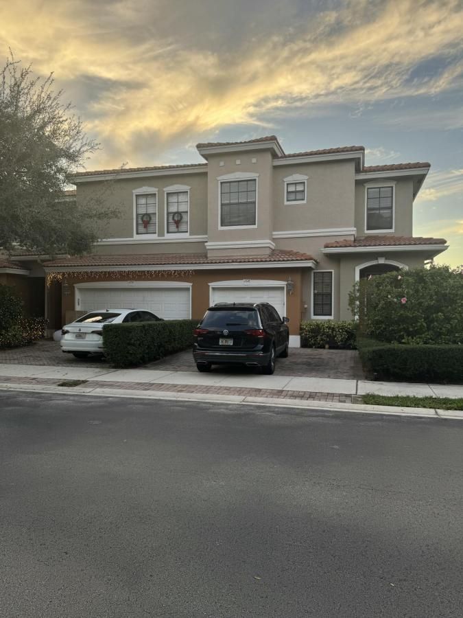 MLS #RX-11147523 image #0