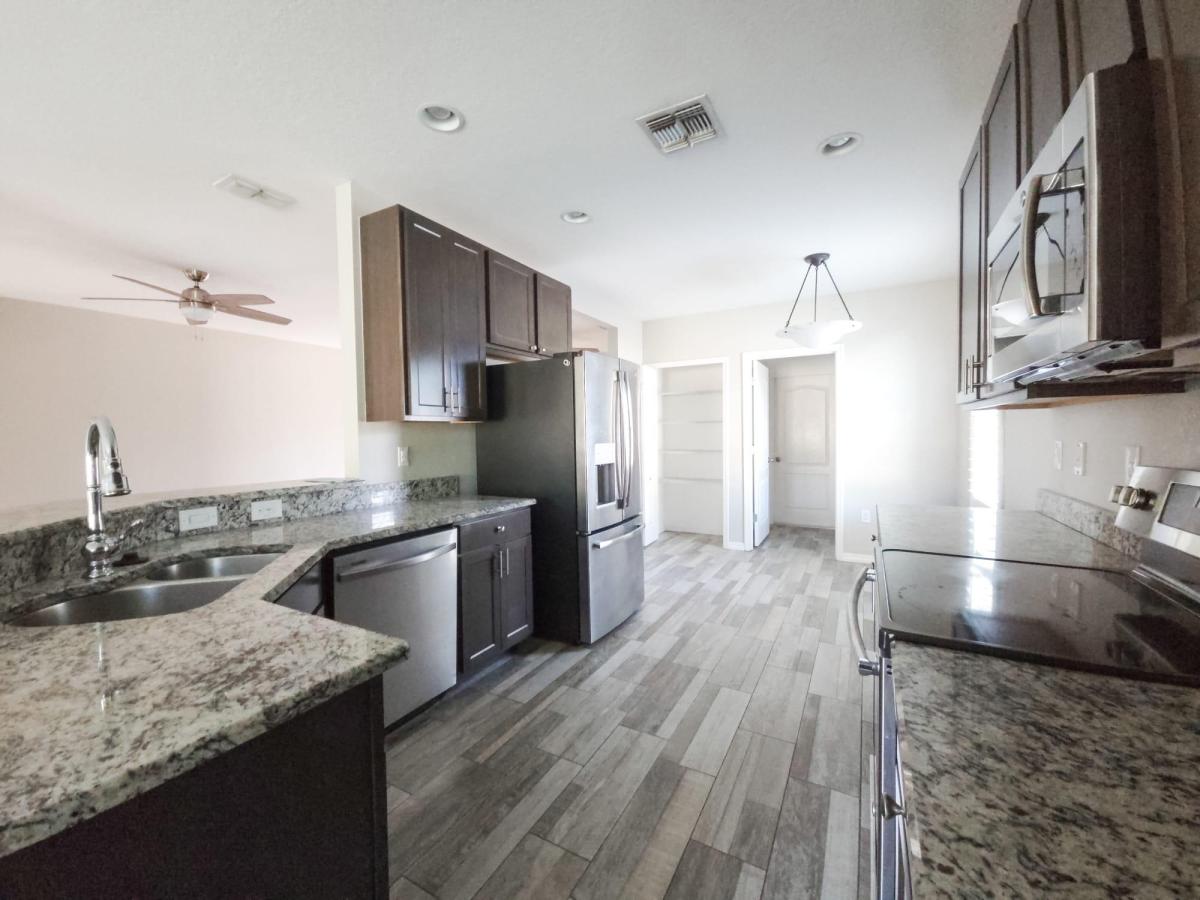 MLS #RX-11147670 image #0