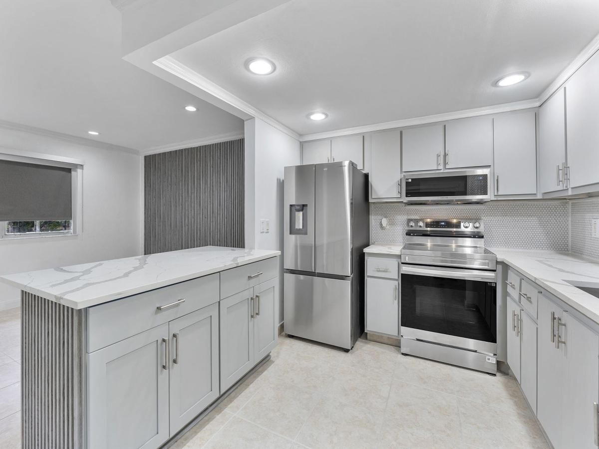 MLS #RX-11147672 image #0