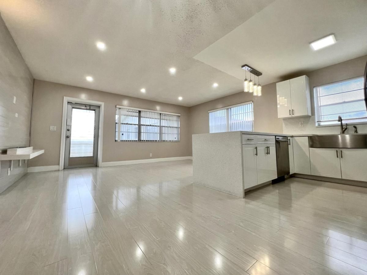 MLS #RX-11147677 image #0