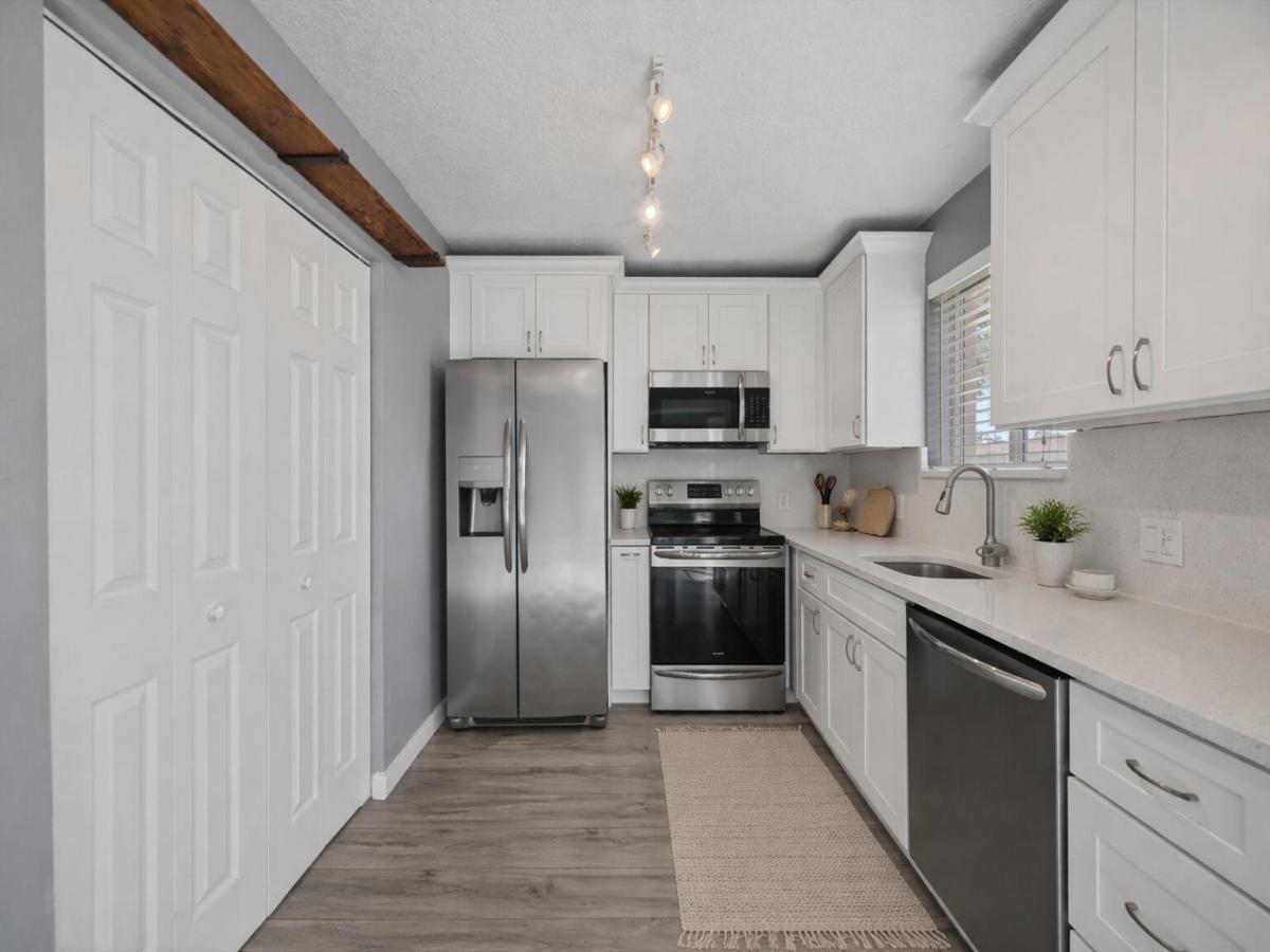 MLS #RX-11148096 image #0