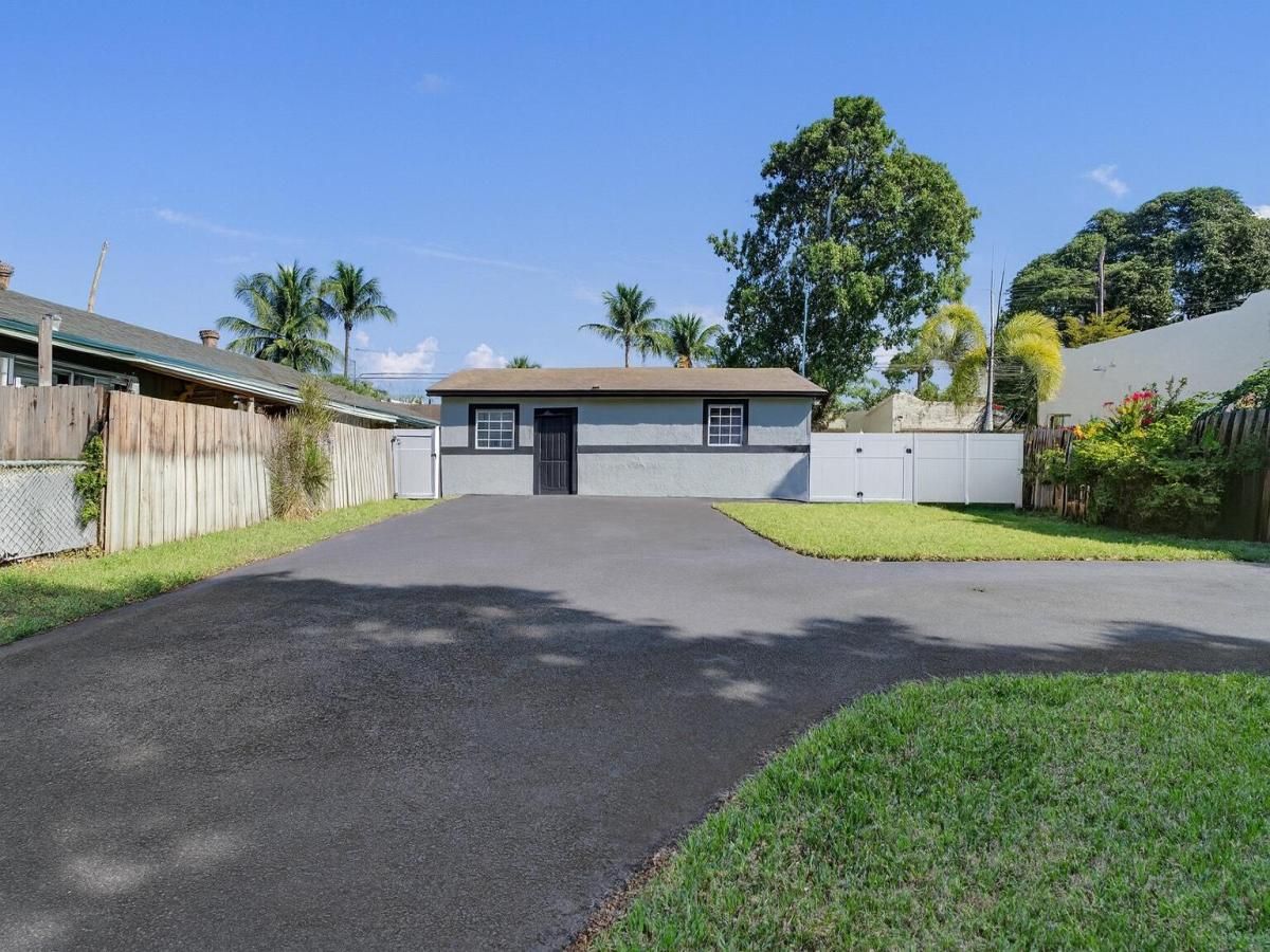 MLS #RX-11143154 image #0