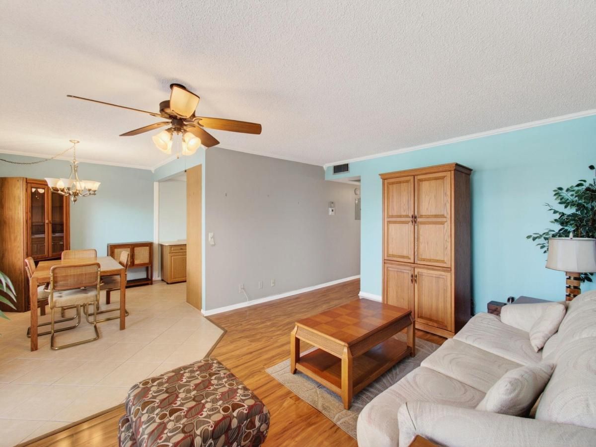 MLS #RX-11148733 image #0