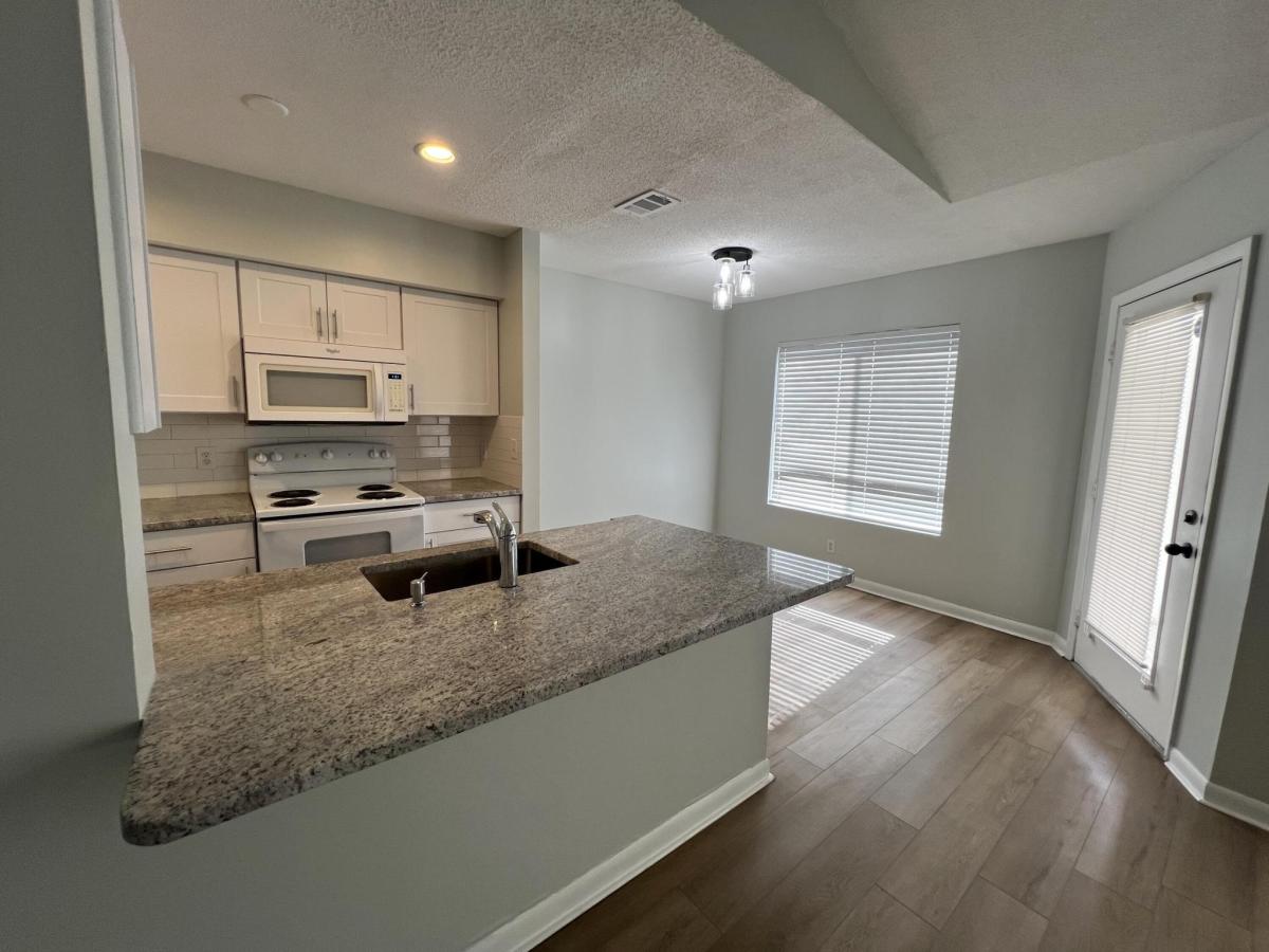 MLS #RX-11049737 image #0