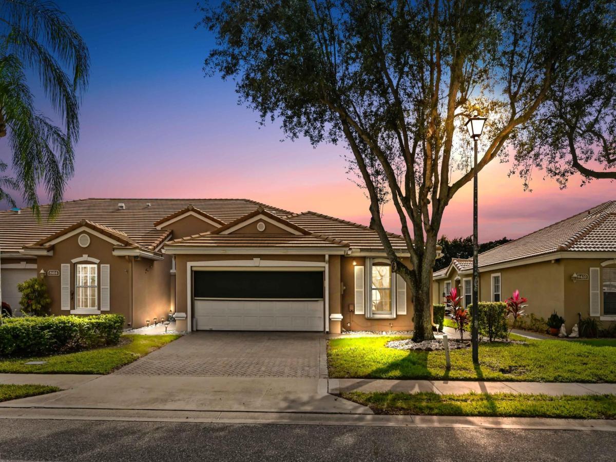 MLS #RX-11148883 image #0