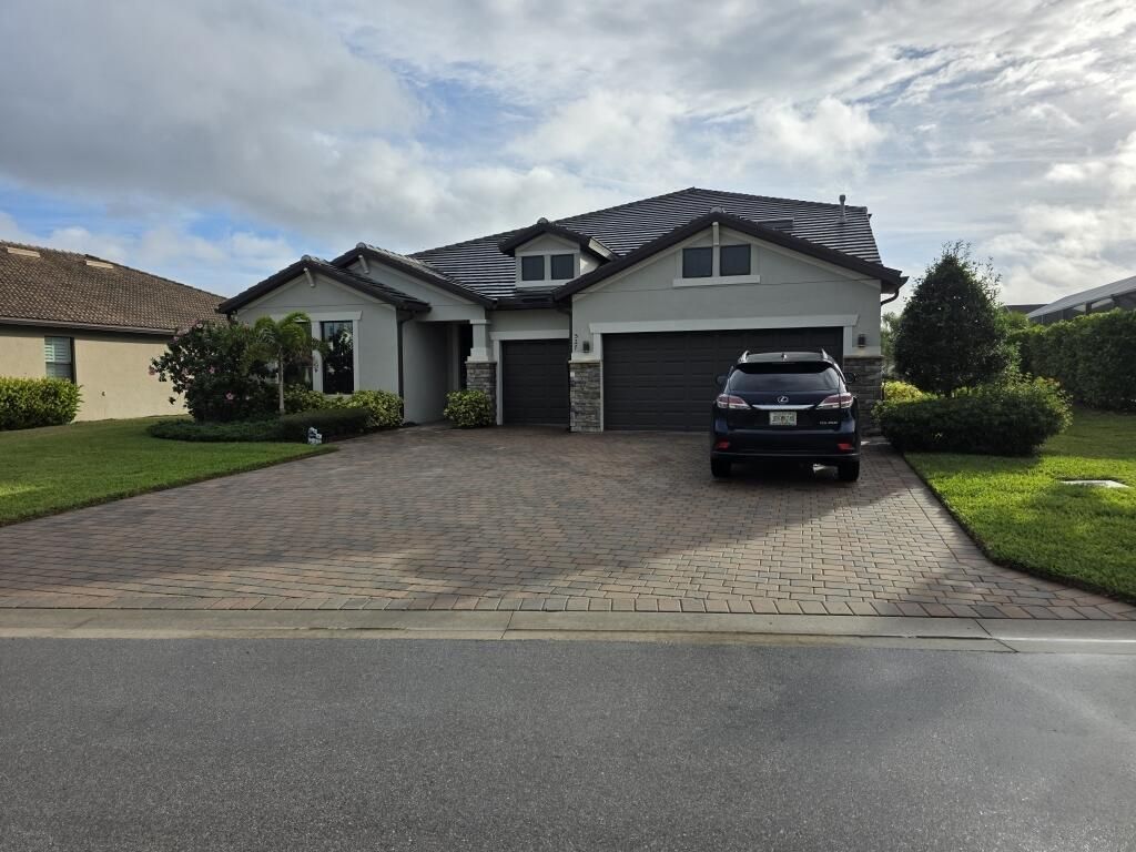 MLS #RX-11149468 image #0